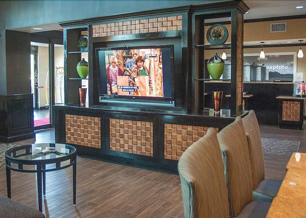Hampton Inn & Suites Palestine Luaran gambar