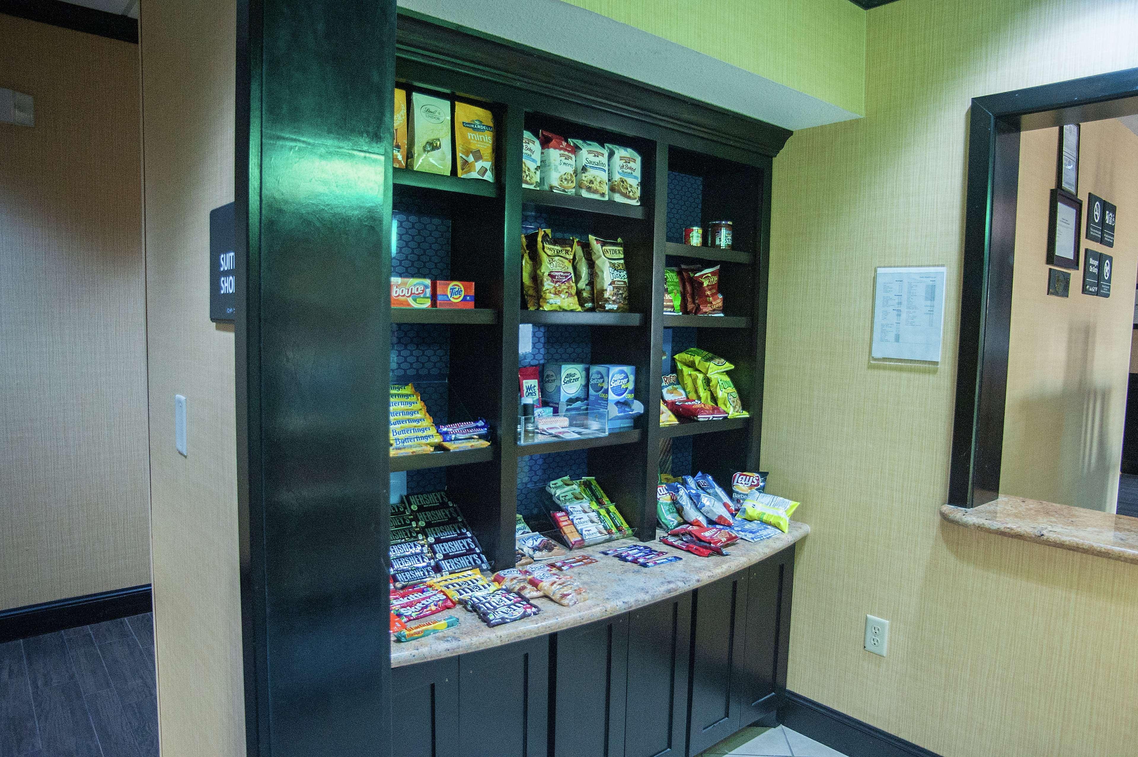 Hampton Inn & Suites Palestine Luaran gambar