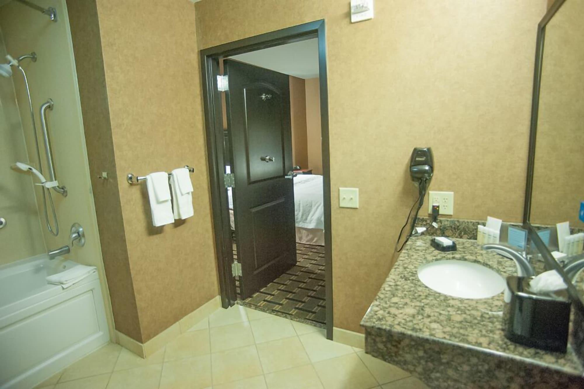 Hampton Inn & Suites Palestine Luaran gambar
