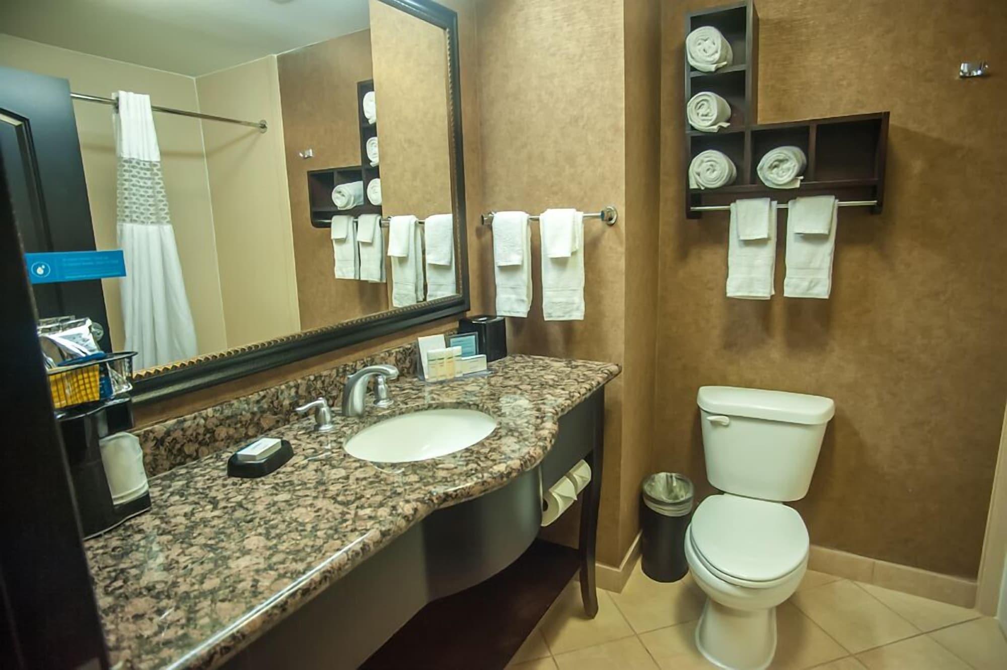 Hampton Inn & Suites Palestine Luaran gambar