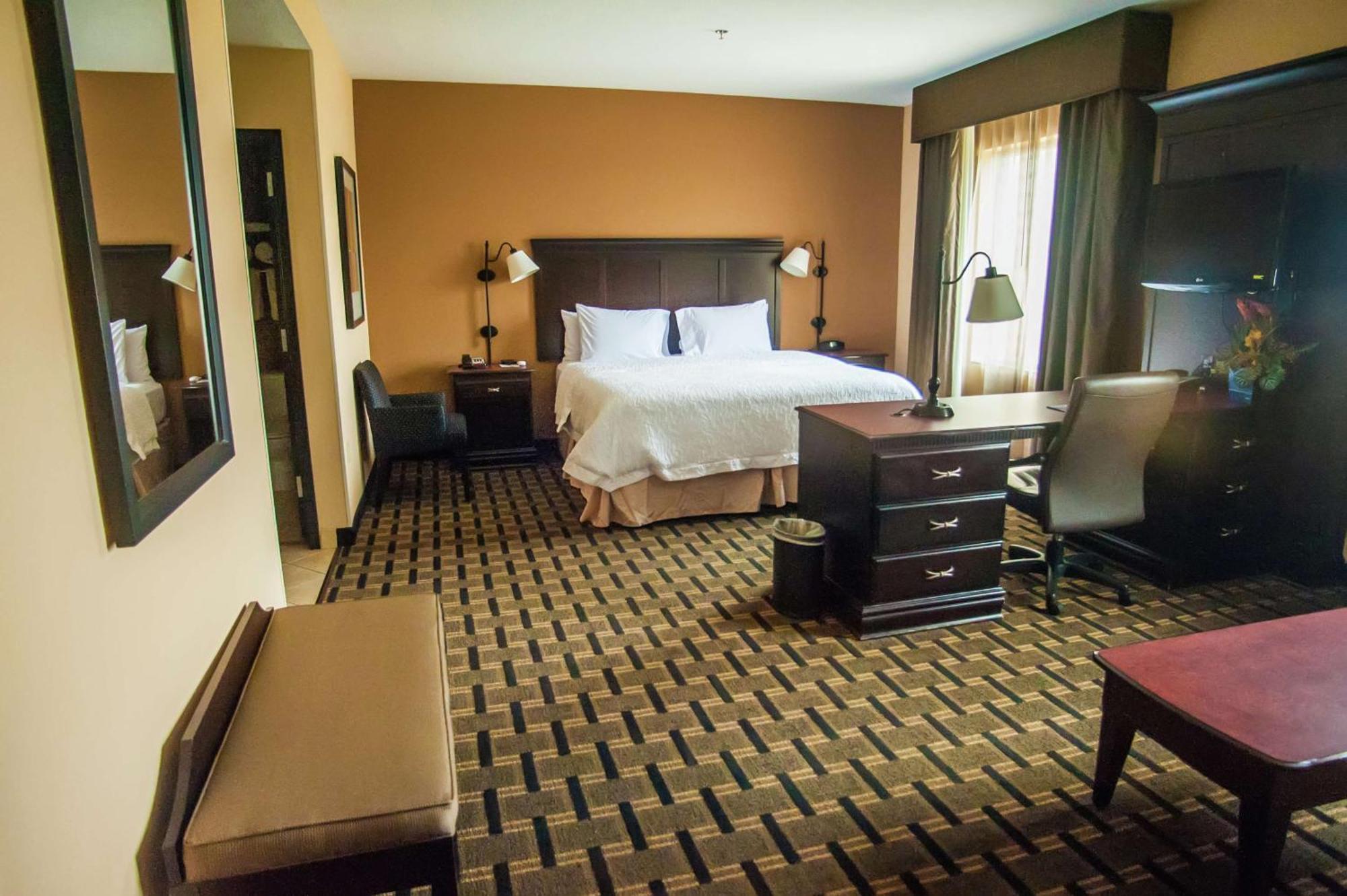 Hampton Inn & Suites Palestine Luaran gambar