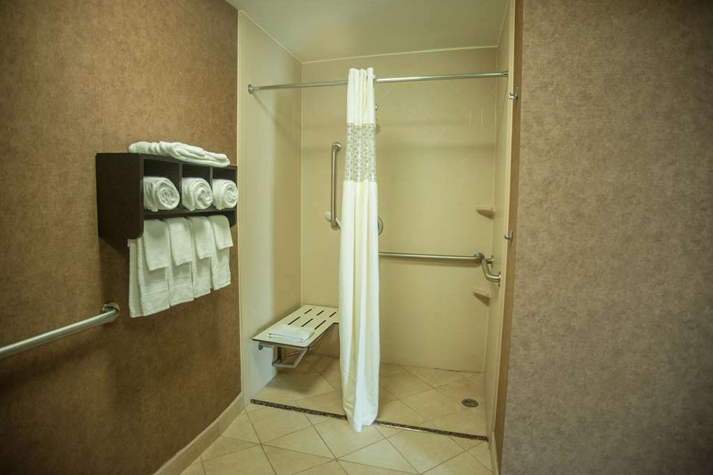 Hampton Inn & Suites Palestine Bilik gambar