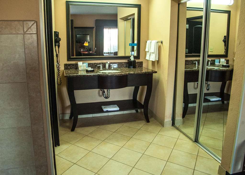 Hampton Inn & Suites Palestine Bilik gambar