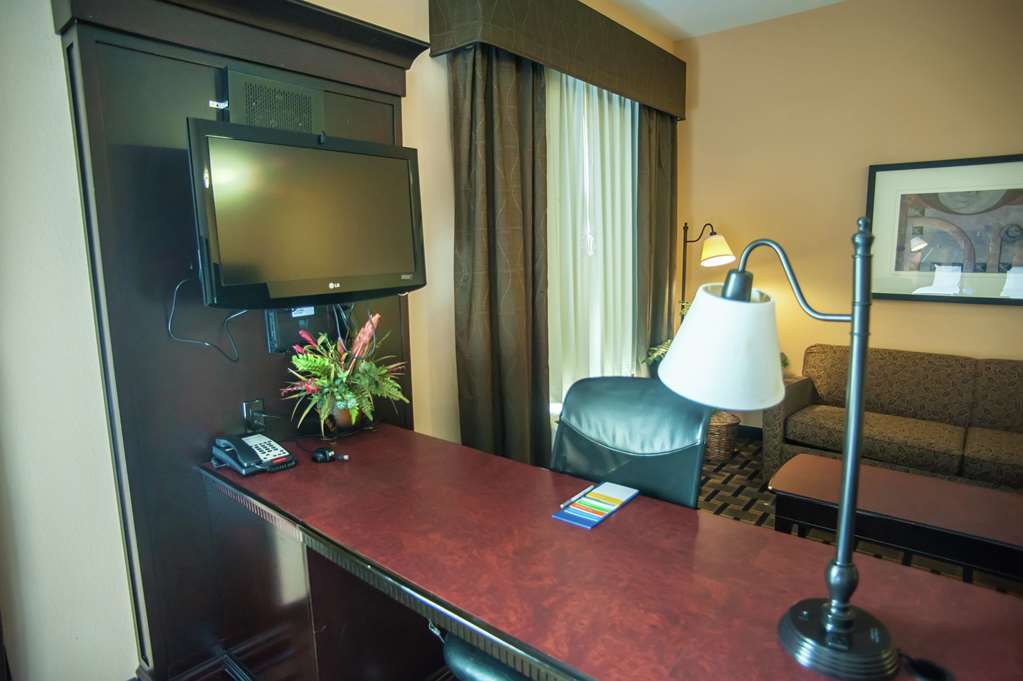 Hampton Inn & Suites Palestine Bilik gambar